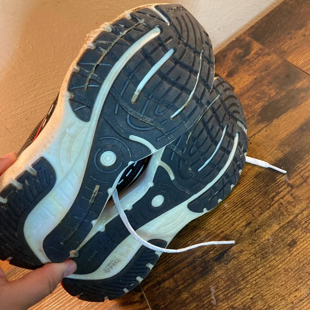 Brooks Glycerin 20 Womens Shoes 9 B Damaged Bad Condition AS IS 1203691B045